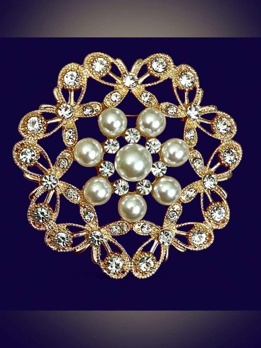 Vintage Gold-Tone Faux Pearl Rhinestone Baroque Style Brooch Pin Floral Chic EUC